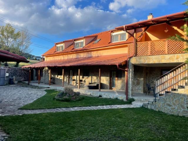 Szoegedi Villa Badacsonytomaj Exterior photo